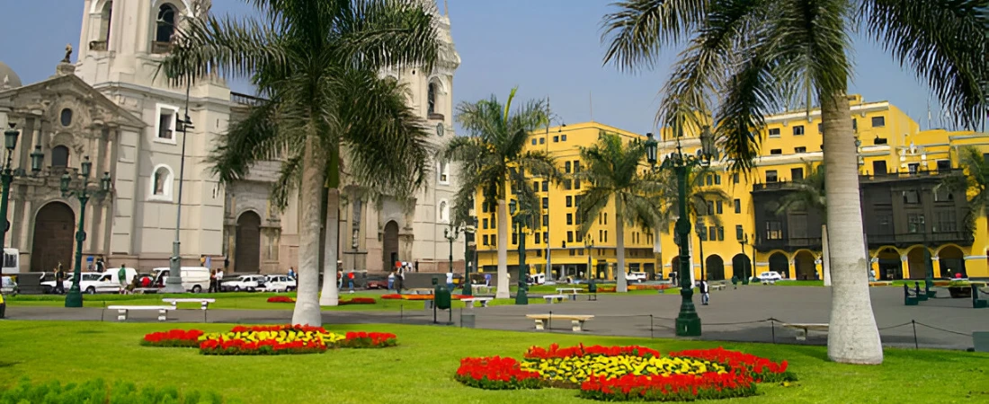Exploring Santiago’s Colonial Architecture: A Walk Through History
