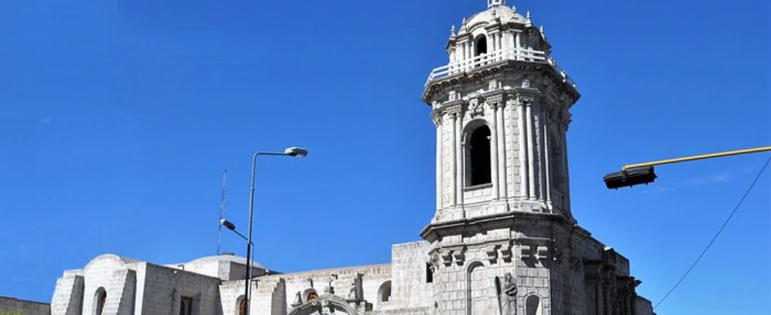 Top Historical Churches in Santiago: Where Faith and Architecture Meet