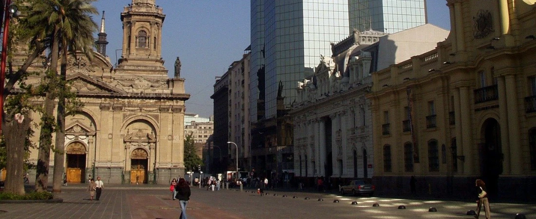 Ultimate Guide to Santiago’s Neighborhoods: Where to Stay, Eat, and Explore
